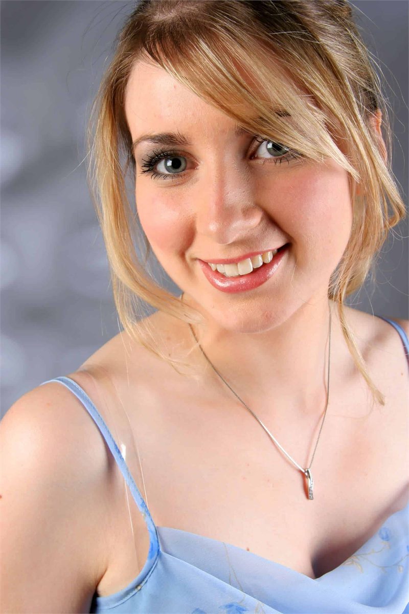Expressive actor headshot photographed at Studios4u